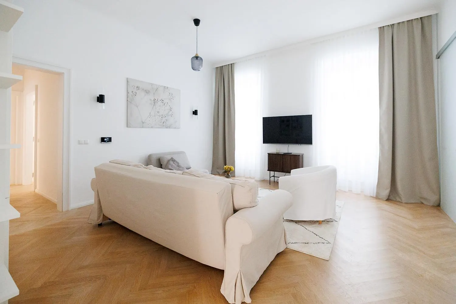 Ultra Spacious 3-Bedroom 3-Bath Steps From Vienna'S Historic Heart Apartmán