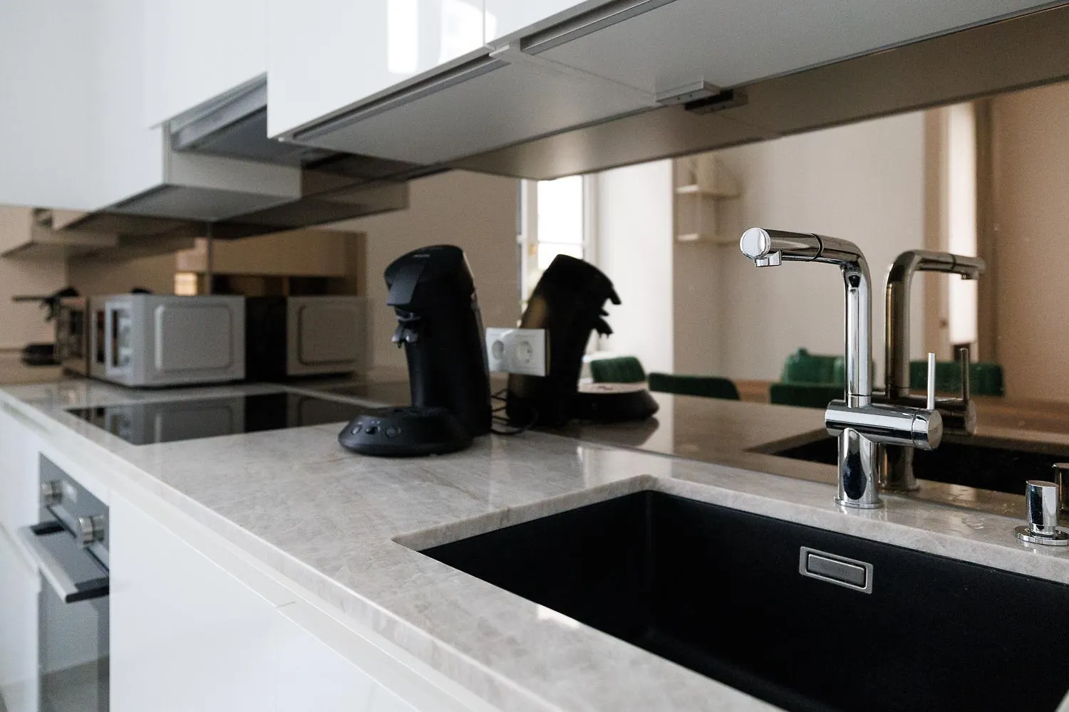 Ultra Spacious 3-Bedroom 3-Bath Steps From Vienna'S Historic Heart